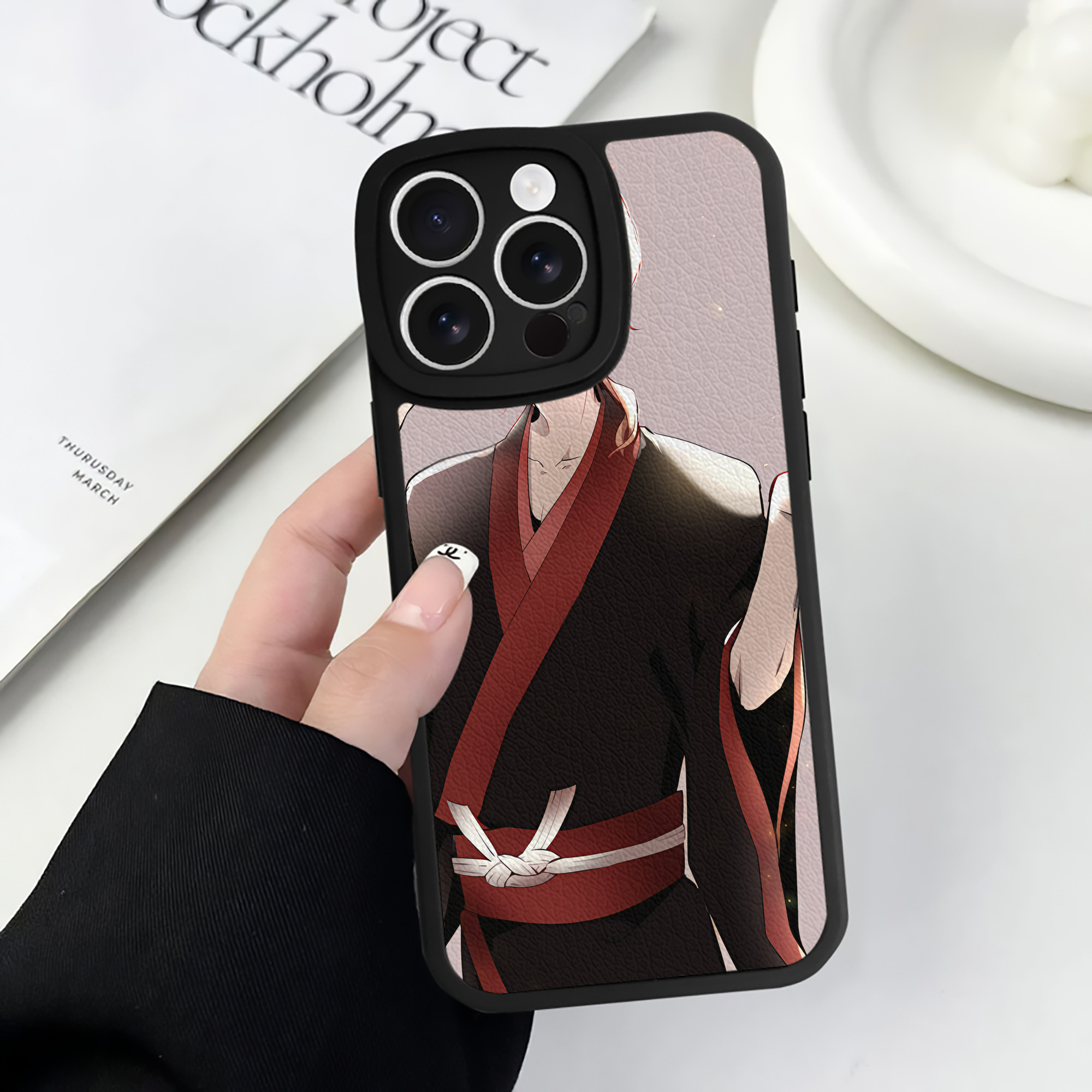 （画像用） 文豪ストレイドッグス Bungo Stray Dogs 【iPhone 16シリーズ対応】シリコンスマホケース（レザー調） 材質：シリコン
